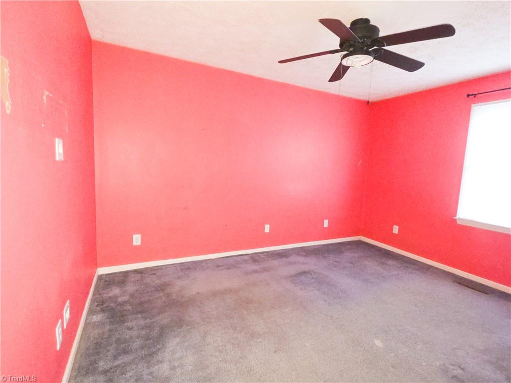 112 Oak Ridge Place Mount Airy, NC 27030 - Photo 14 of 31