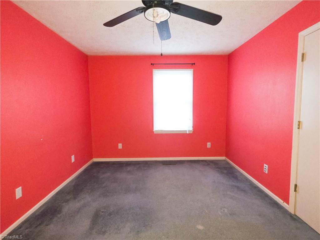 112 Oak Ridge Place Mount Airy, NC 27030 - Photo 15 of 31