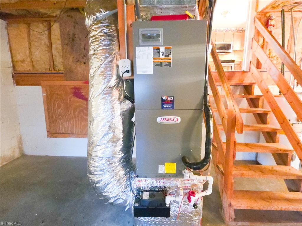 112 Oak Ridge Place Mount Airy, NC 27030 - Photo 26 of 31