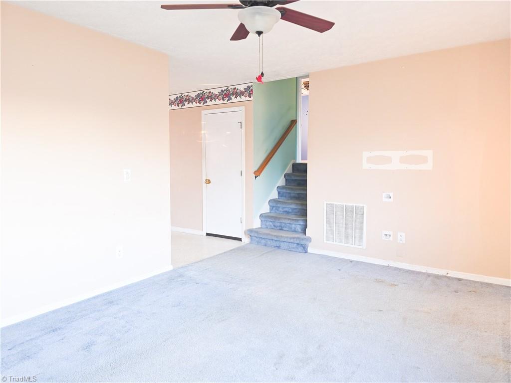 112 Oak Ridge Place Mount Airy, NC 27030 - Photo 6 of 31