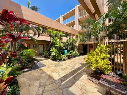 $329,000 | 3785 Lower Honoapiilani Road, Unit 401, Lahaina, HI 96761