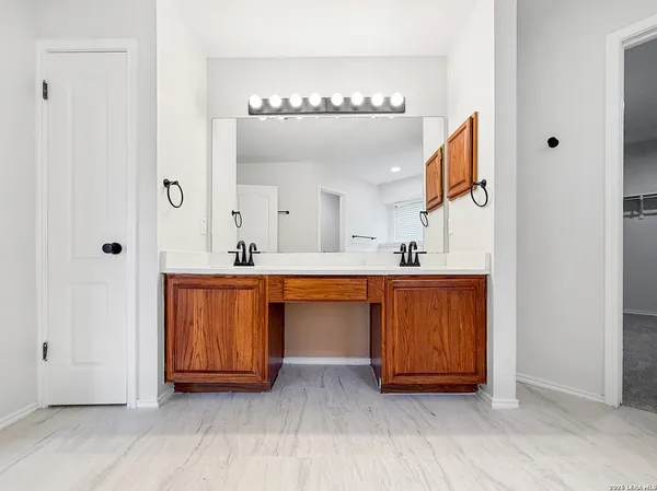 $2,550 | 15015 Northern Dancer, San Antonio, TX 78248