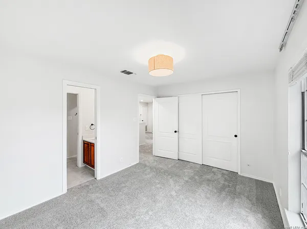 $2,550 | 15015 Northern Dancer, San Antonio, TX 78248