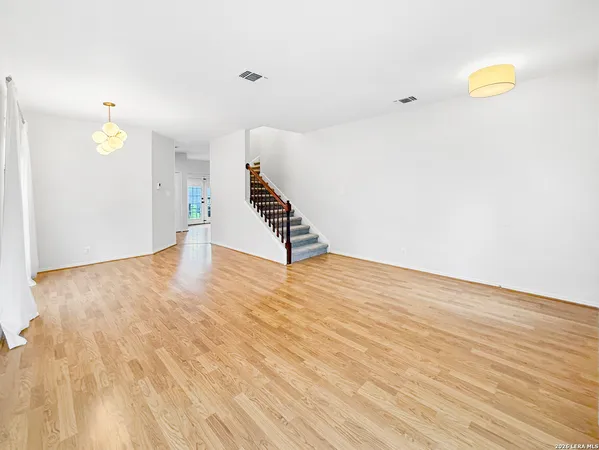 $2,550 | 15015 Northern Dancer, San Antonio, TX 78248