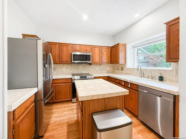 $2,550 | 15015 Northern Dancer, San Antonio, TX 78248