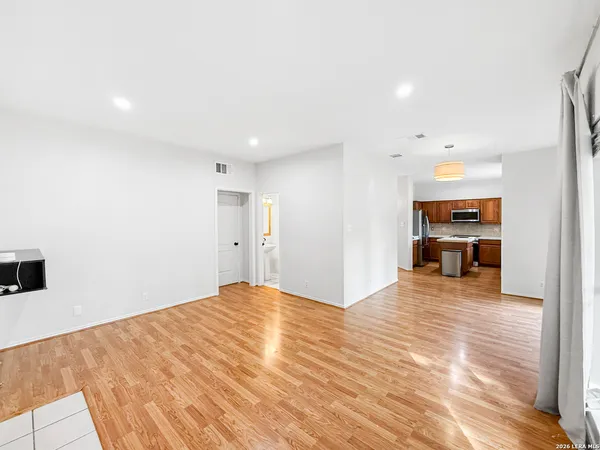 $2,550 | 15015 Northern Dancer, San Antonio, TX 78248