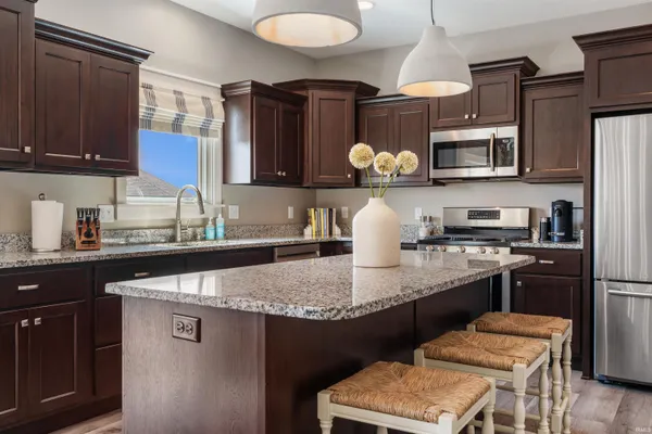 $549,900 | 13785 Alicante Way, Fort Wayne, IN 46845