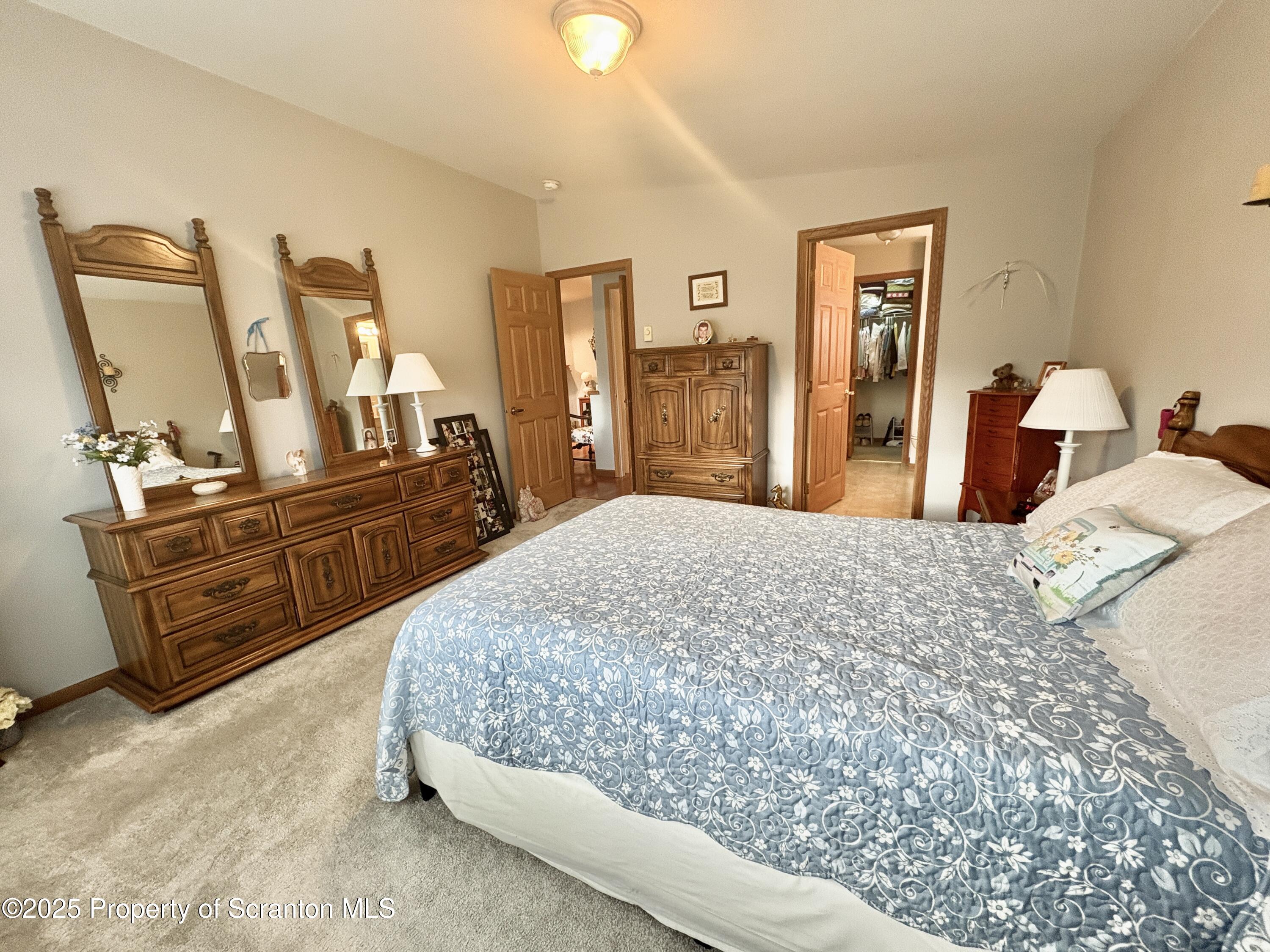 813 Poplar Street Clarks Summit, PA 18411 - Photo 6 of 33 IMG_4292 2