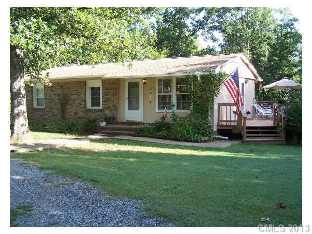2613 Hart Road Charlotte, NC 28214 - Photo 1 of 8 Gallery Image 1