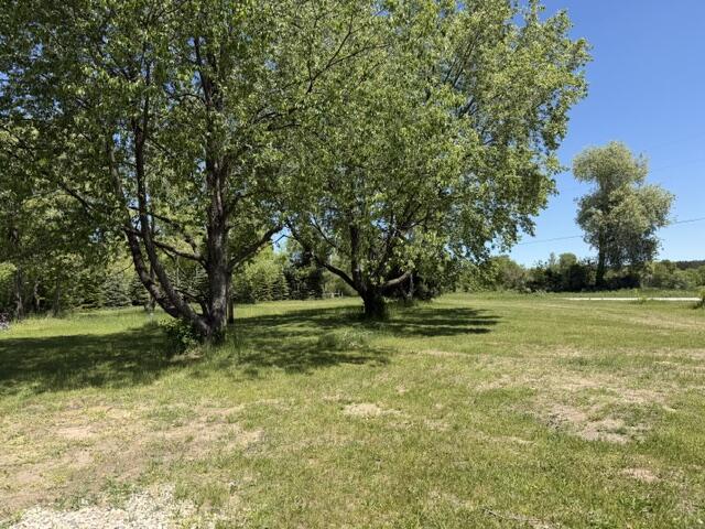 2906 South 33 Road Cadillac, MI 49601 - Photo 3 of 16 IMG_7121