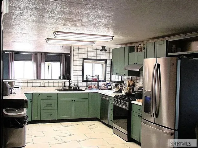 $428,000 | 262 South Old Highway 91, Inkom, ID 83245