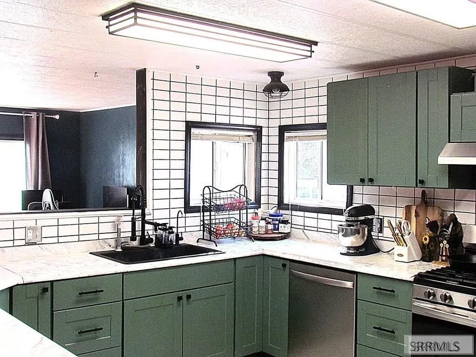 262 South Old Highway 91 Inkom, ID 83245 - Photo 10 of 23