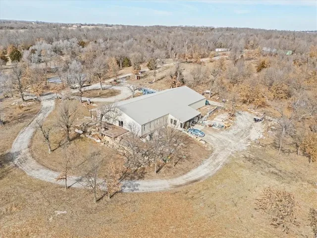 $850,000 | 22599 Fall Leaf Road, Linwood, KS 66052