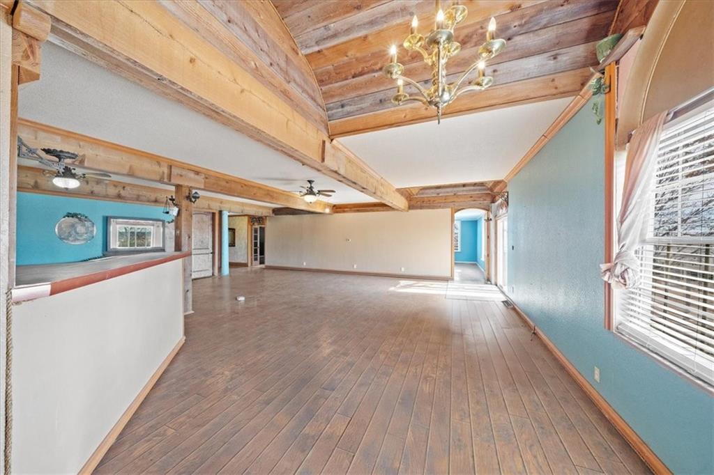 22599 Fall Leaf Road Linwood, KS 66052 - Photo 8 of 35