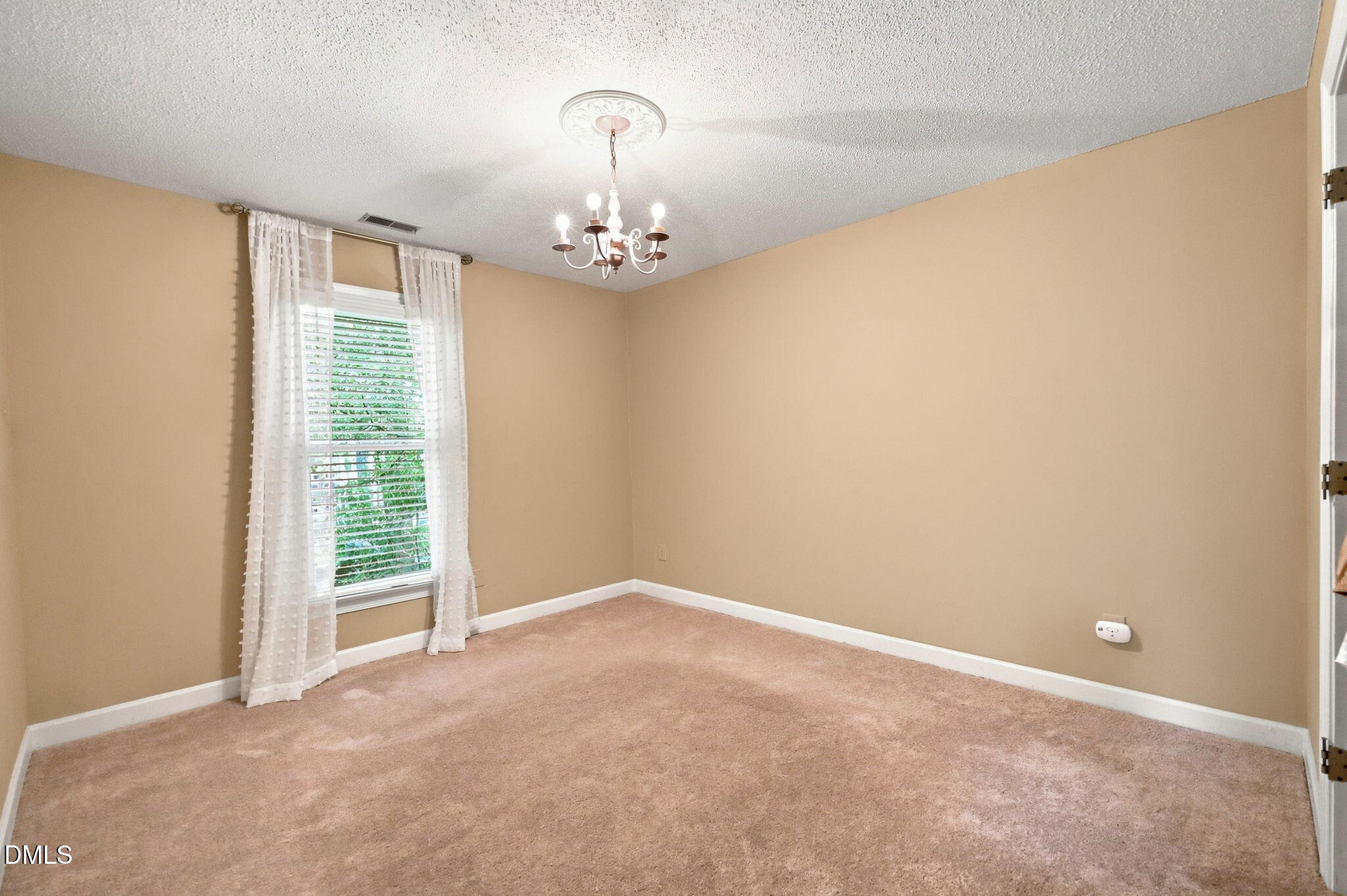 12204 Warwickshire Way Raleigh, NC 27613 - Photo 39 of 56 36-web-or-mls-IMG_2845_Edit