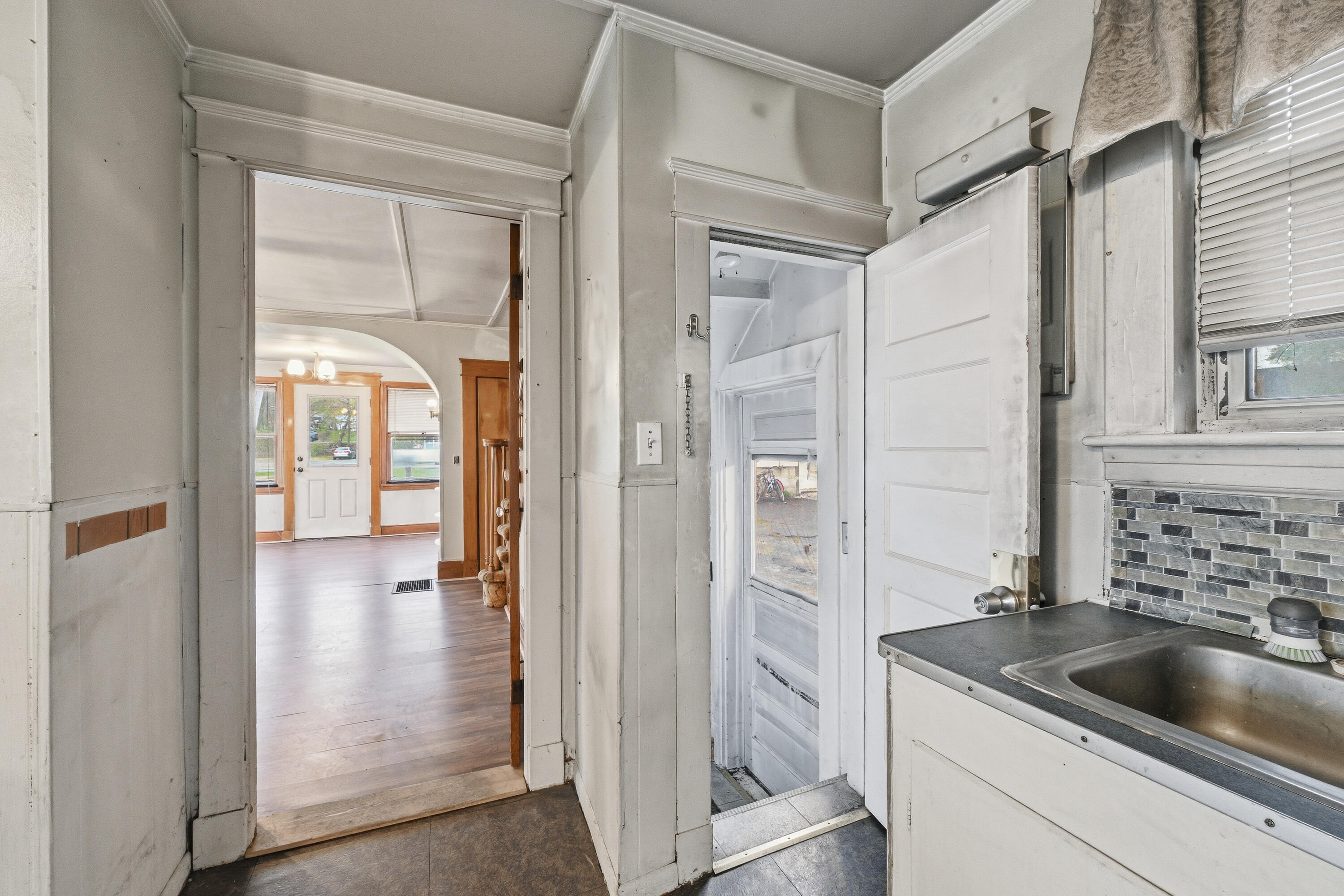 16 Main Street Fairfield, ME 04937 - Photo 7 of 20 99-5L3ESMJ-LP-107
