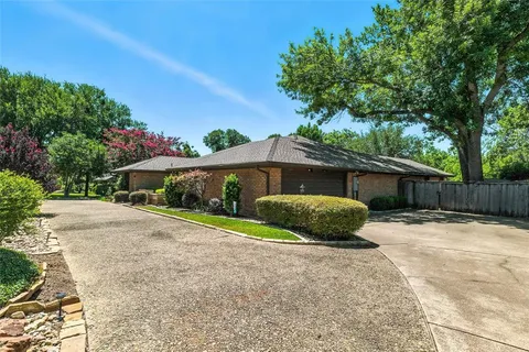 $794,900 | 7025 Riverport Road, Fort Worth, TX 76116