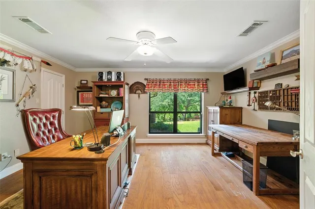 $794,900 | 7025 Riverport Road, Fort Worth, TX 76116