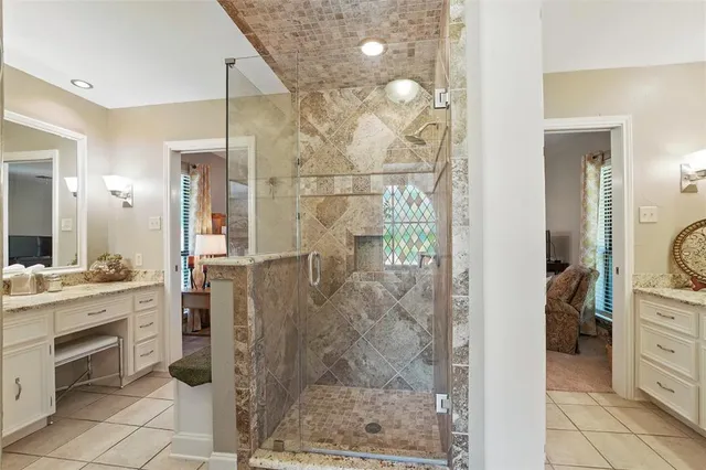 $794,900 | 7025 Riverport Road, Fort Worth, TX 76116