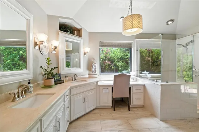 $794,900 | 7025 Riverport Road, Fort Worth, TX 76116