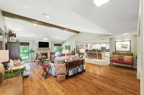 $794,900 | 7025 Riverport Road, Fort Worth, TX 76116