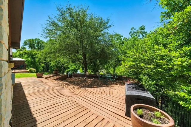 $794,900 | 7025 Riverport Road, Fort Worth, TX 76116