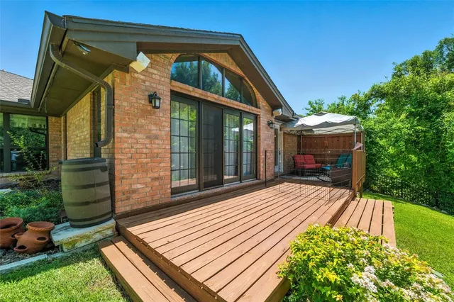 $794,900 | 7025 Riverport Road, Fort Worth, TX 76116