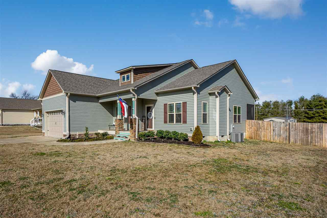 5752 Old Fairground Road Benson, NC 27504 - Photo 2 of 25 2 Car Garage