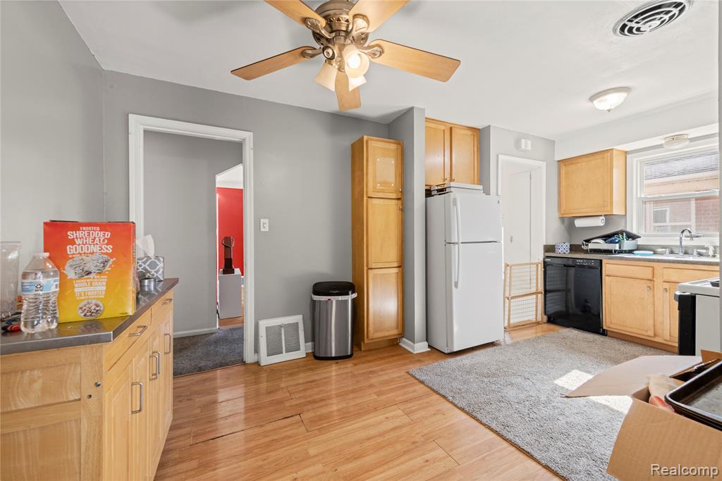 9627 Merriman Road Livonia, MI 48150 - Photo 22 of 38 Gallery Image 22