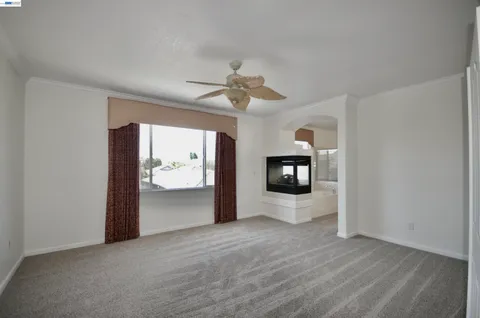 $800,000 | 9416 Lyndley Plaza Way, Elk Grove, CA 95624