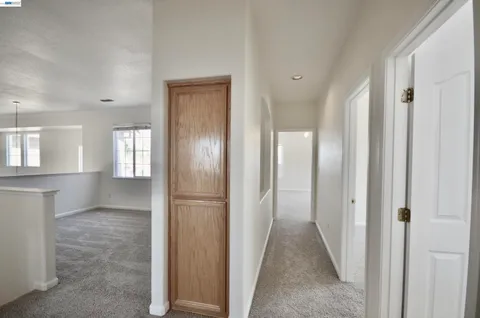 $800,000 | 9416 Lyndley Plaza Way, Elk Grove, CA 95624