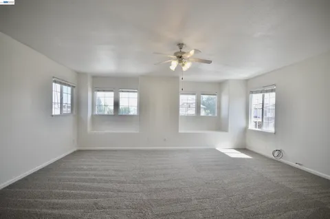 $800,000 | 9416 Lyndley Plaza Way, Elk Grove, CA 95624