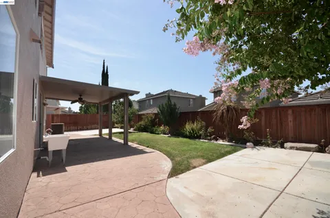 $800,000 | 9416 Lyndley Plaza Way, Elk Grove, CA 95624