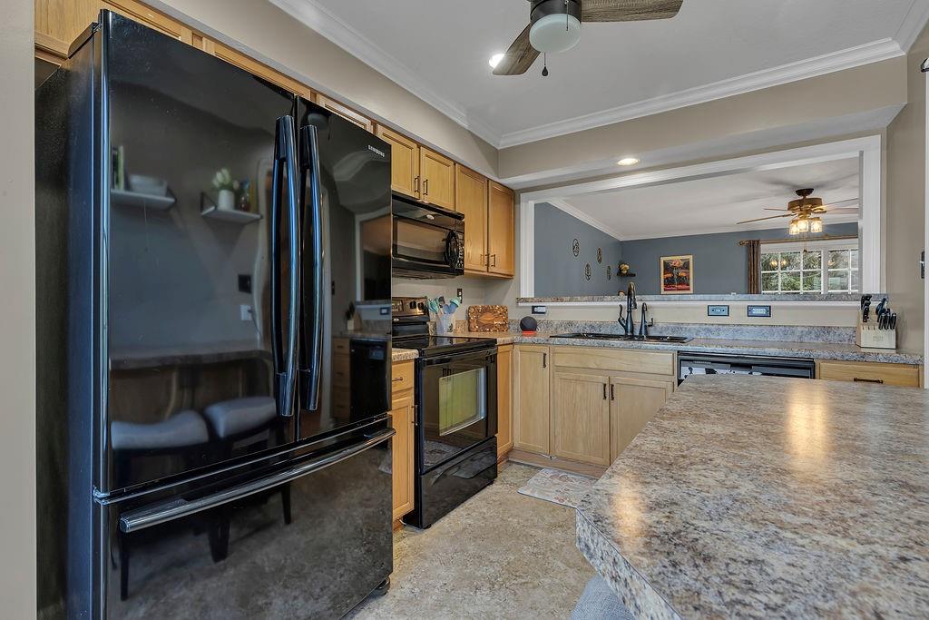 107 Castle View Drive McKees Rocks, PA 15136 - Photo 10 of 25