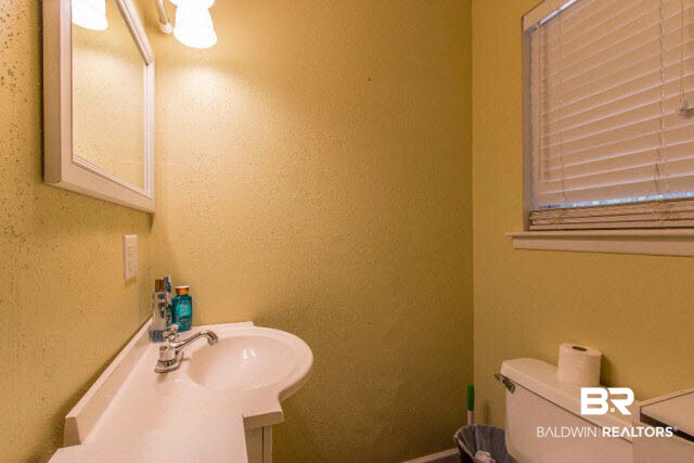 3131 North Pinetucky Road Mobile, AL 36618 - Photo 10 of 15