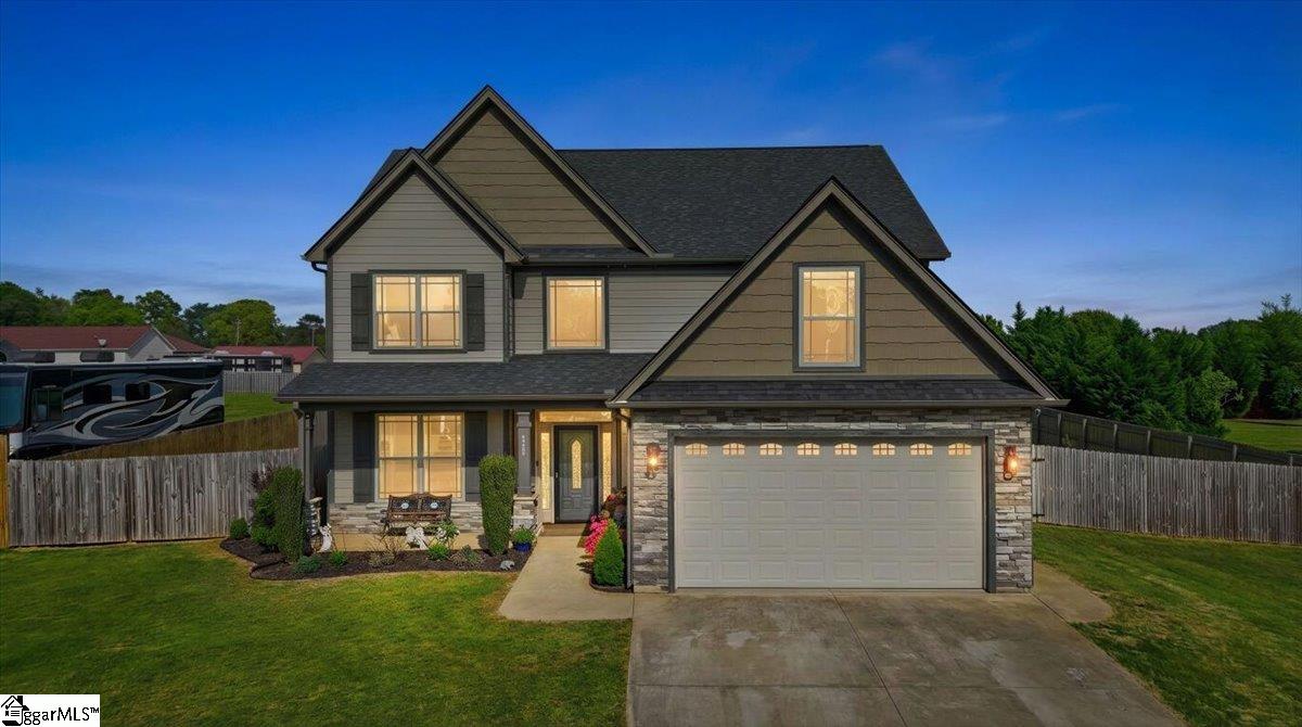 213 Creekside Farms Way Duncan, SC 29334 - Photo 1 of 47