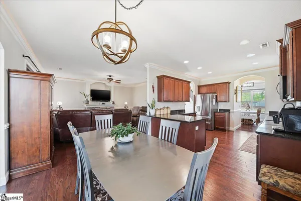 $567,000 | 213 Creekside Farms Way, Duncan, SC 29334