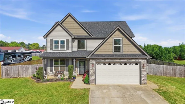 $567,000 | 213 Creekside Farms Way, Duncan, SC 29334