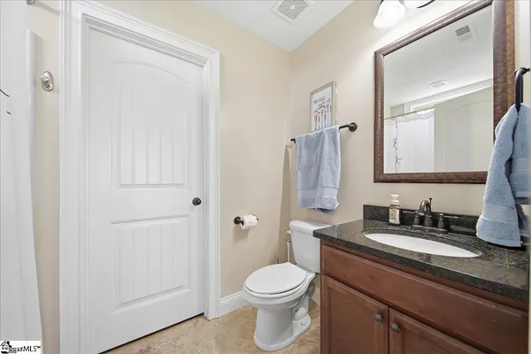 $567,000 | 213 Creekside Farms Way, Duncan, SC 29334