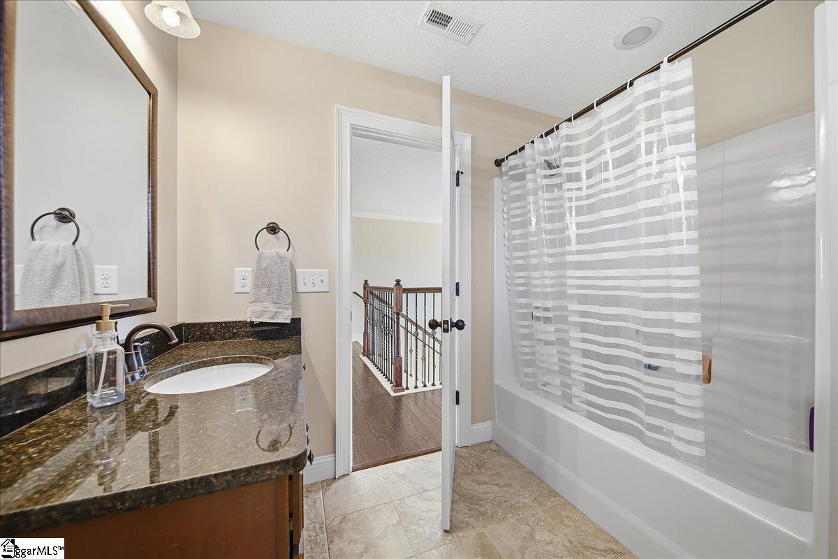 213 Creekside Farms Way Duncan, SC 29334 - Photo 36 of 47