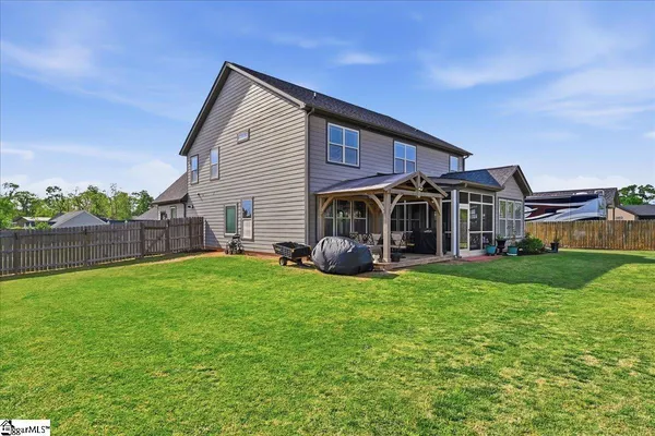 $567,000 | 213 Creekside Farms Way, Duncan, SC 29334