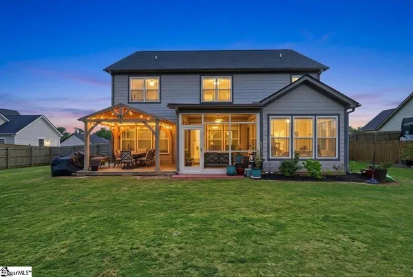 $567,000 | 213 Creekside Farms Way, Duncan, SC 29334