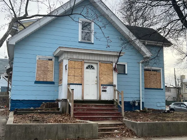 $26,250 | 1987 West Melvina Street, Milwaukee, WI 53206
