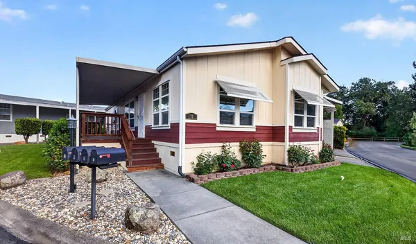 $380,000 | 10 Shamrock Circle, Santa Rosa, CA 95403