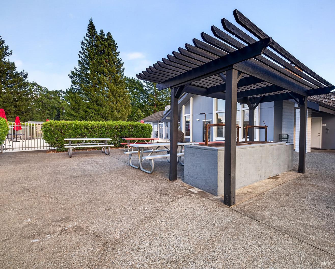 10 Shamrock Circle Santa Rosa, CA 95403 - Photo 35 of 39 front view of a house with a patio