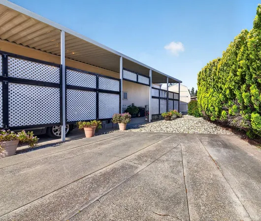 a view of a back yard of the house
