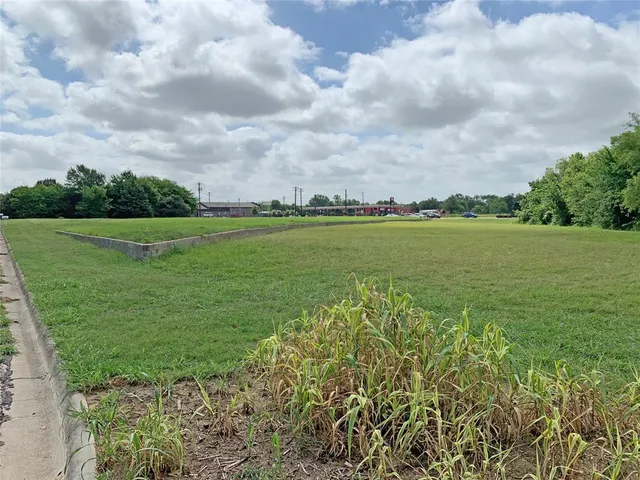 $1,250,000 | 0 East Us Highway, Denton, TX 76208