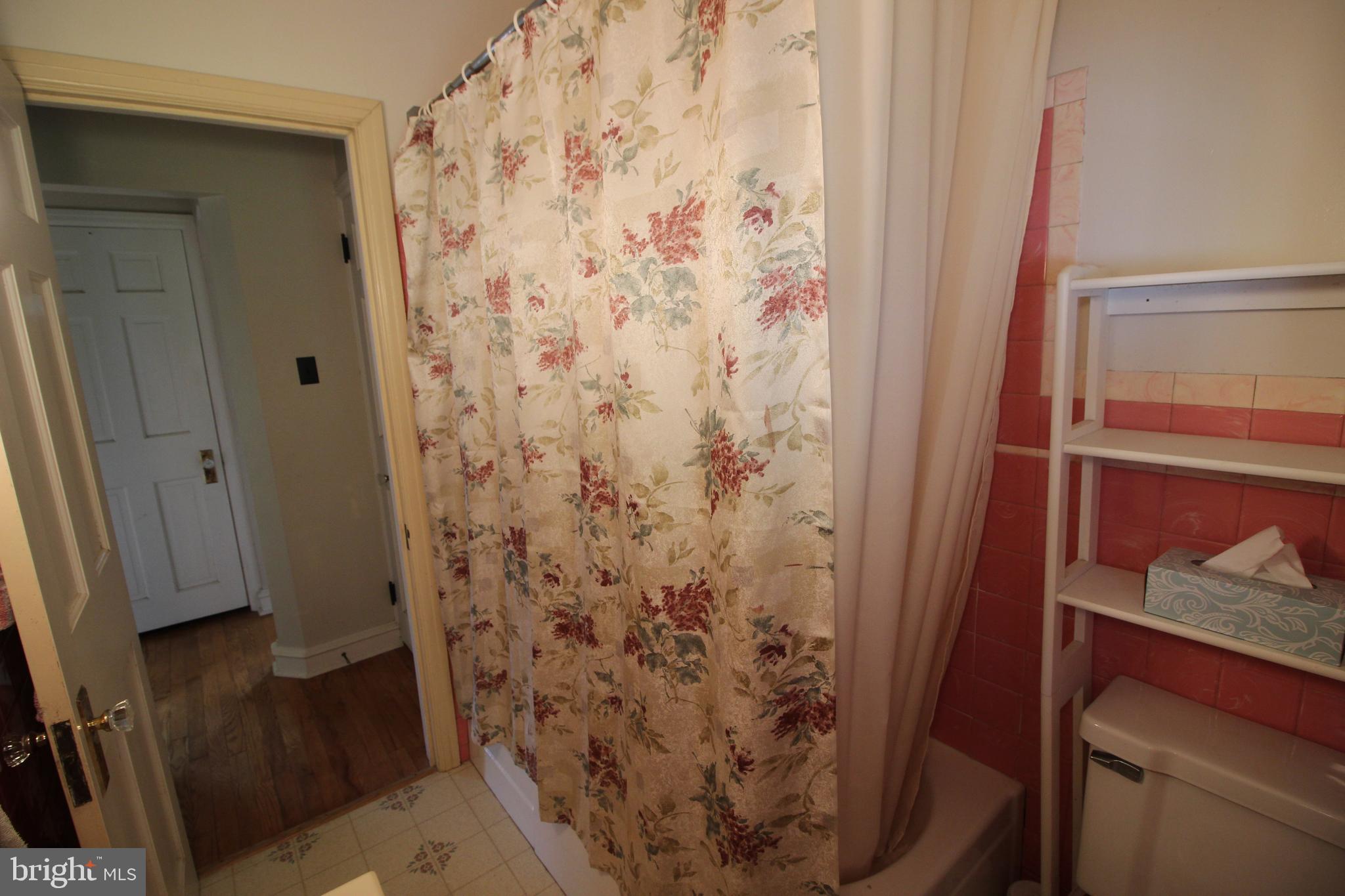 949 Old Bethlehem Road Quakertown, PA 18951 - Photo 29 of 49 Gallery Image 29