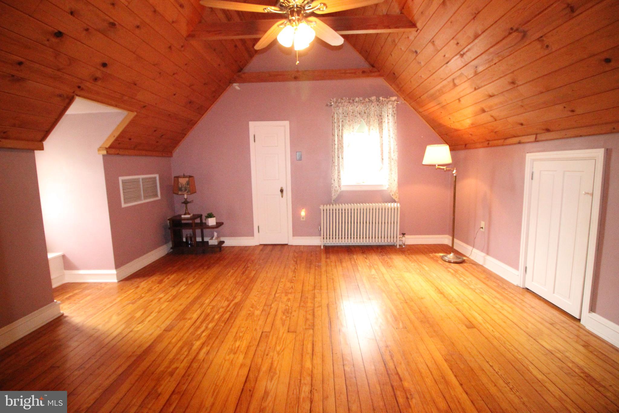 949 Old Bethlehem Road Quakertown, PA 18951 - Photo 34 of 49 Gallery Image 34