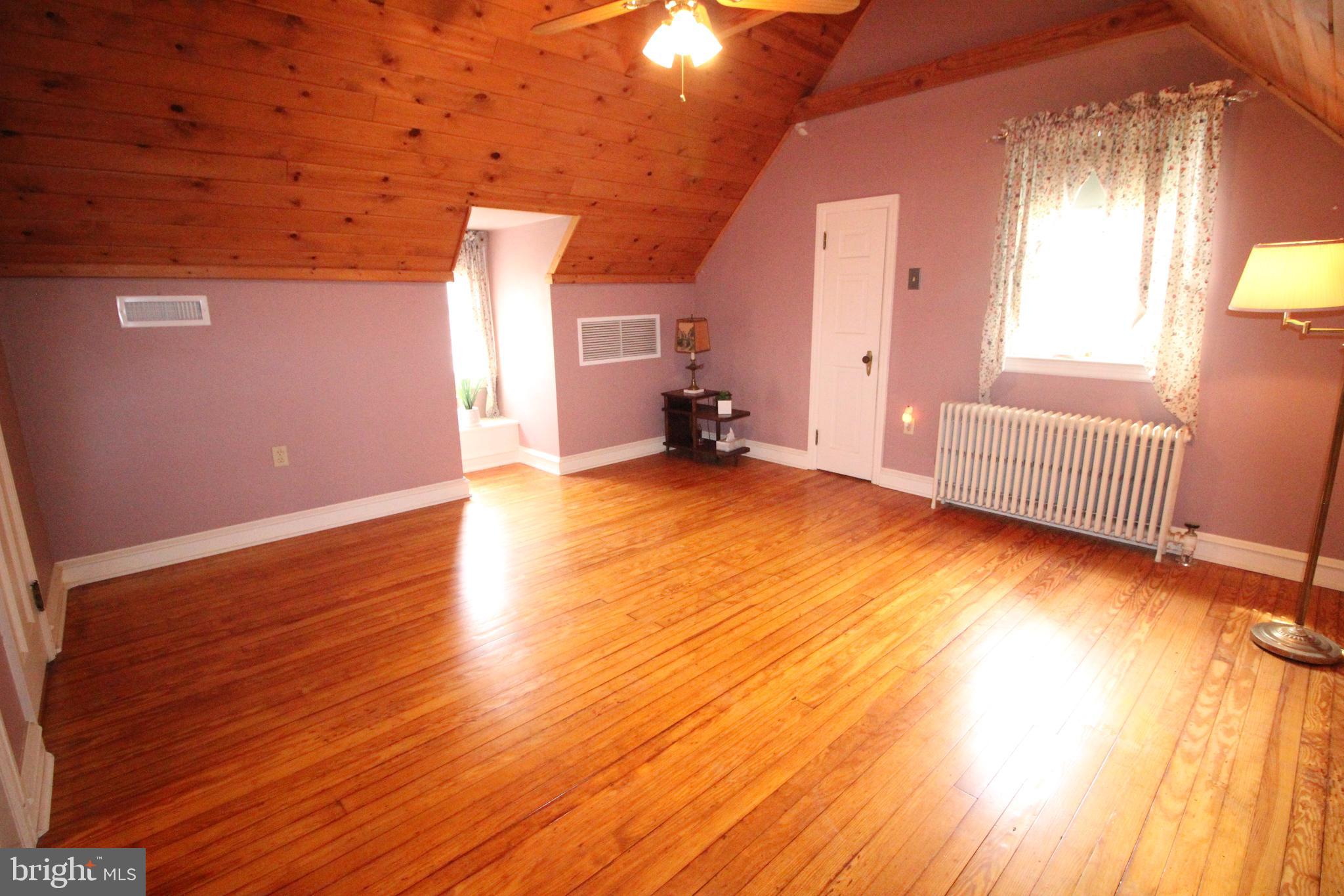 949 Old Bethlehem Road Quakertown, PA 18951 - Photo 35 of 49 Gallery Image 35